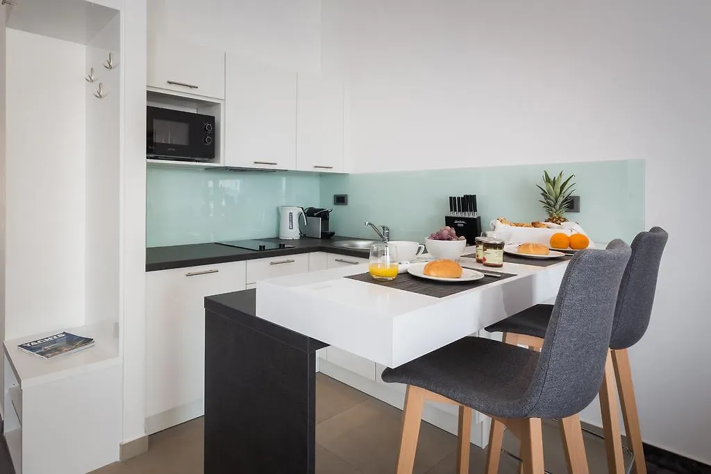 Marina Baotic Apartments Trogir 0*,  Kroatien