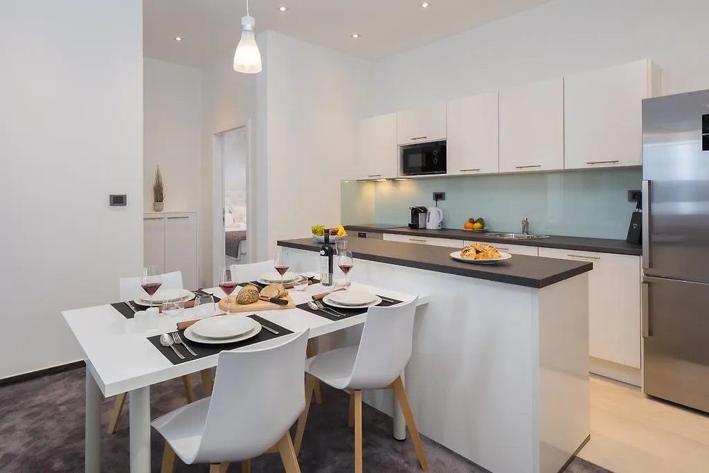 Marina Baotic Apartments Trogir 0*,